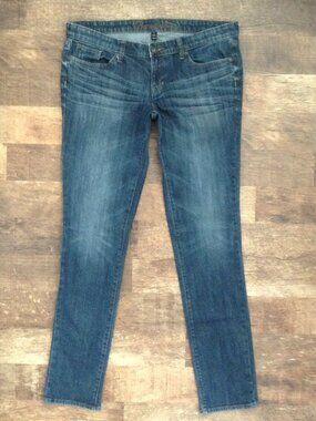 ⭐GAP PREMIUM SKINNY DENIM JEANS in Medium Wash, size 8⭐